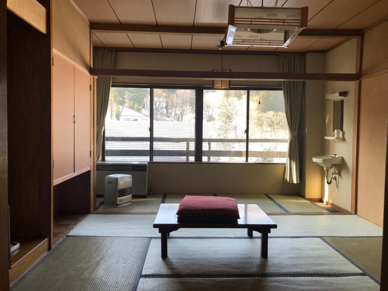 Onsen Yado Echo Hotel Myoko Exterior photo